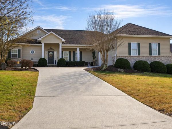 236 Ganega Tr, Vonore, TN 37885