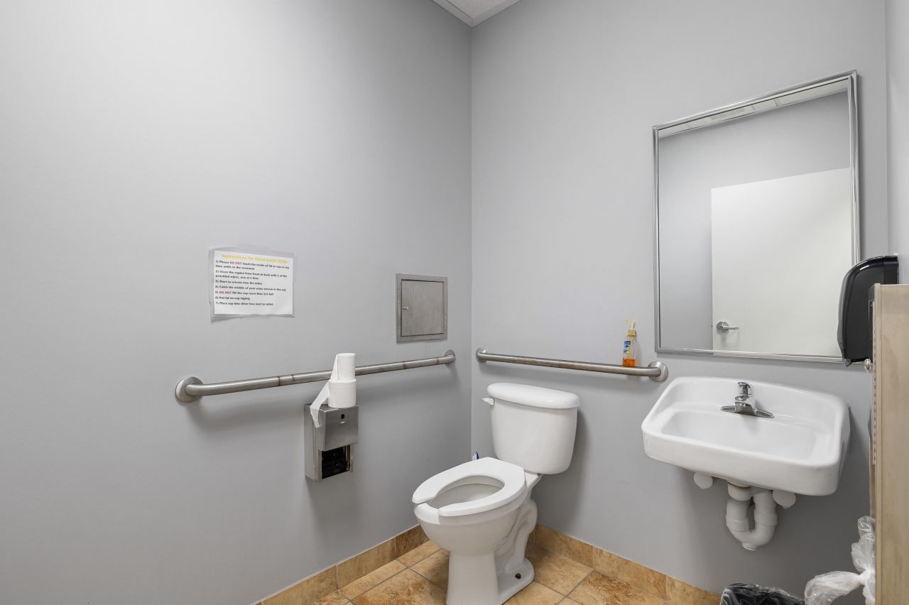 3400 Salterbeck Street Photo 7