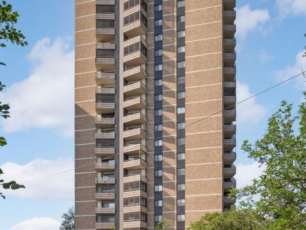 400 Groveland Avenue, Unit 413, Minneapolis, MN 55403