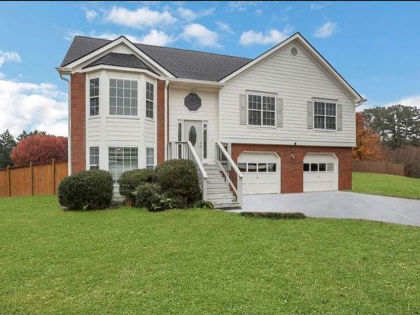 4590 Wheeler Creek Drive, Hoschton, GA 30548