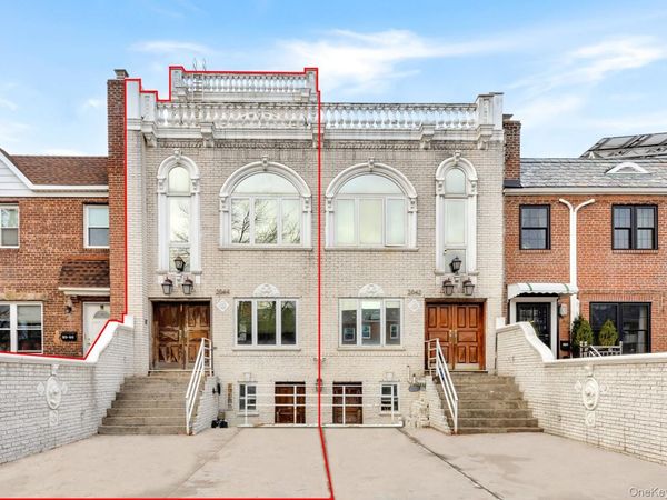 2044 26th Street, Astoria, NY 11105