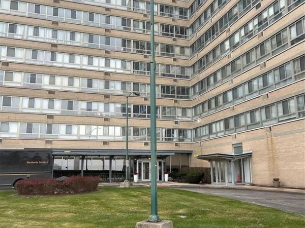 8900 E Jefferson Avenue, Detroit, MI 48214