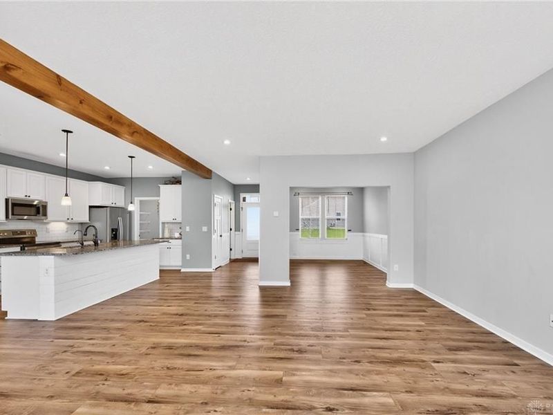 1667 Ardennes Oak Drive, Bellbrook, OH 45305 Photo 17