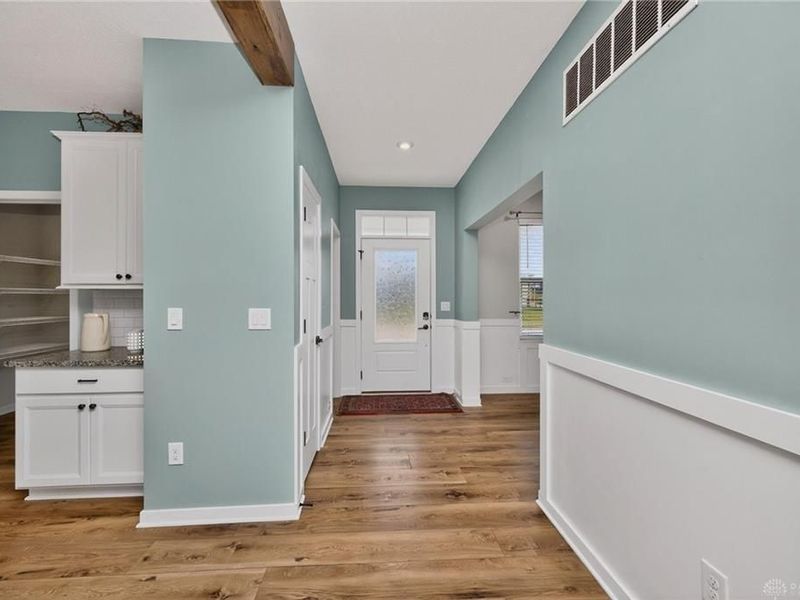 1667 Ardennes Oak Drive, Bellbrook, OH 45305 Photo 9