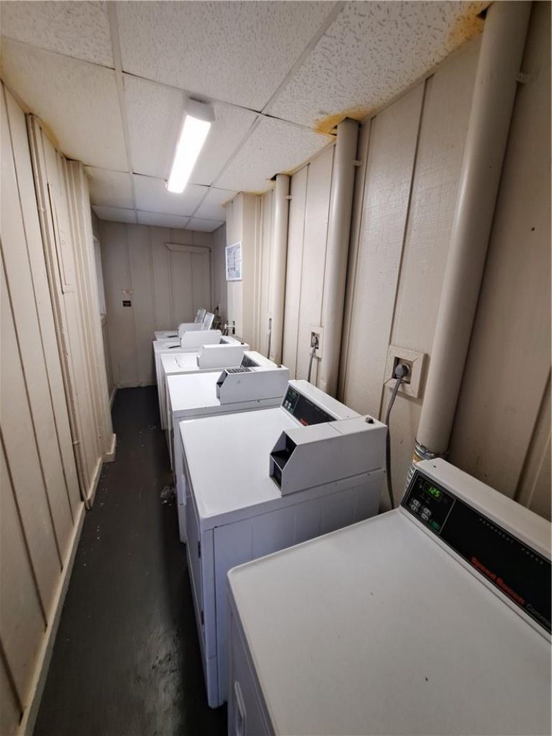 8040 N Colony Circle, Unit 105, Tamarac, FL 33321 Photo