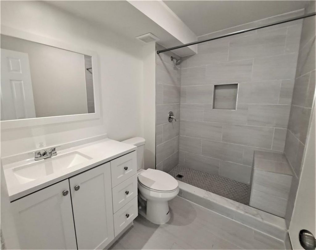 8040 N Colony Circle, Unit 105, Tamarac, FL 33321 Photo