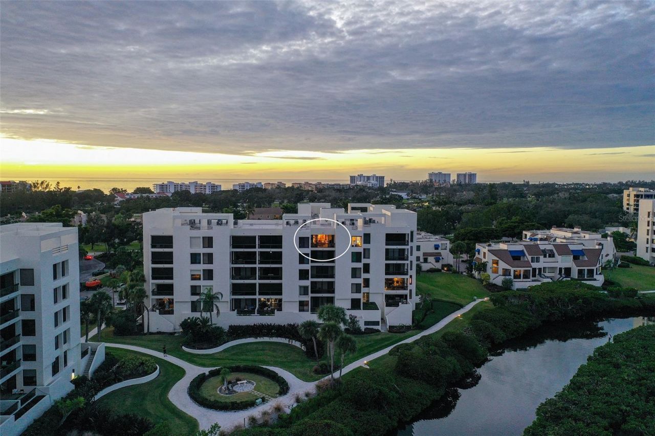 1932 Harbourside Drive, Unit 254, Longboat Key, FL 34228 Photo