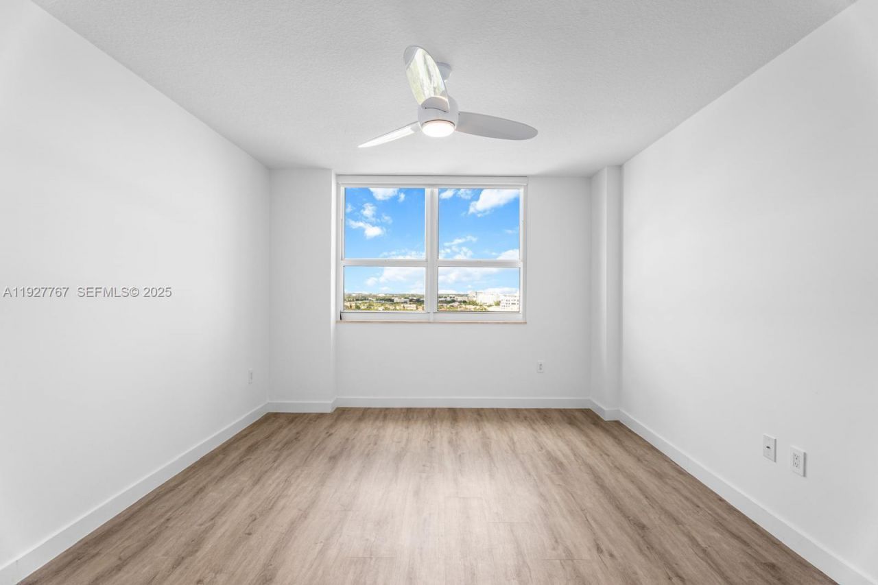 19501 W Country Club Dr, Unit 1710, Aventura, FL 33180 Photo