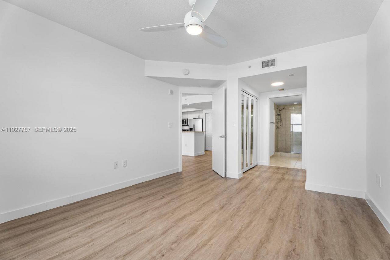 19501 W Country Club Dr, Unit 1710, Aventura, FL 33180 Photo