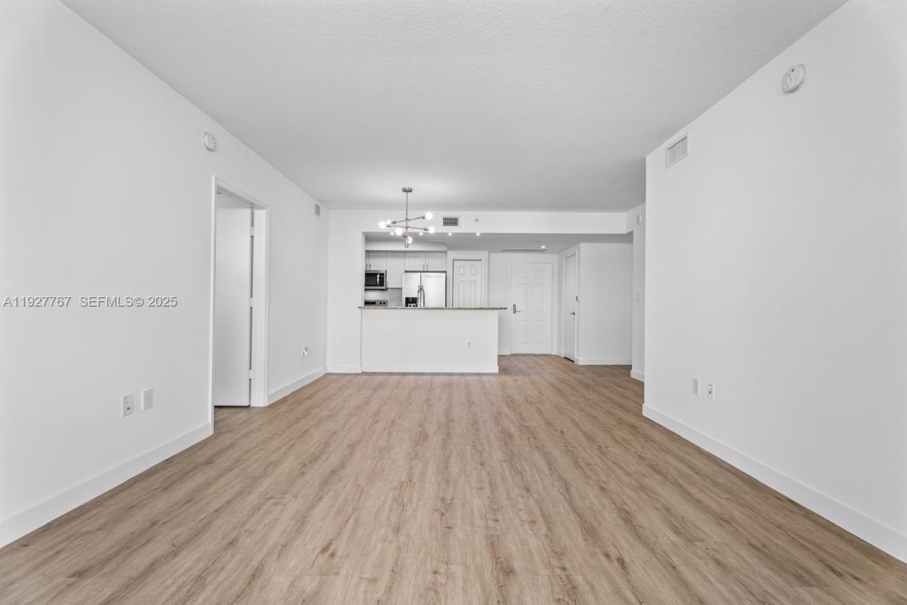 19501 W Country Club Dr, Unit 1710, Aventura, FL 33180 Photo