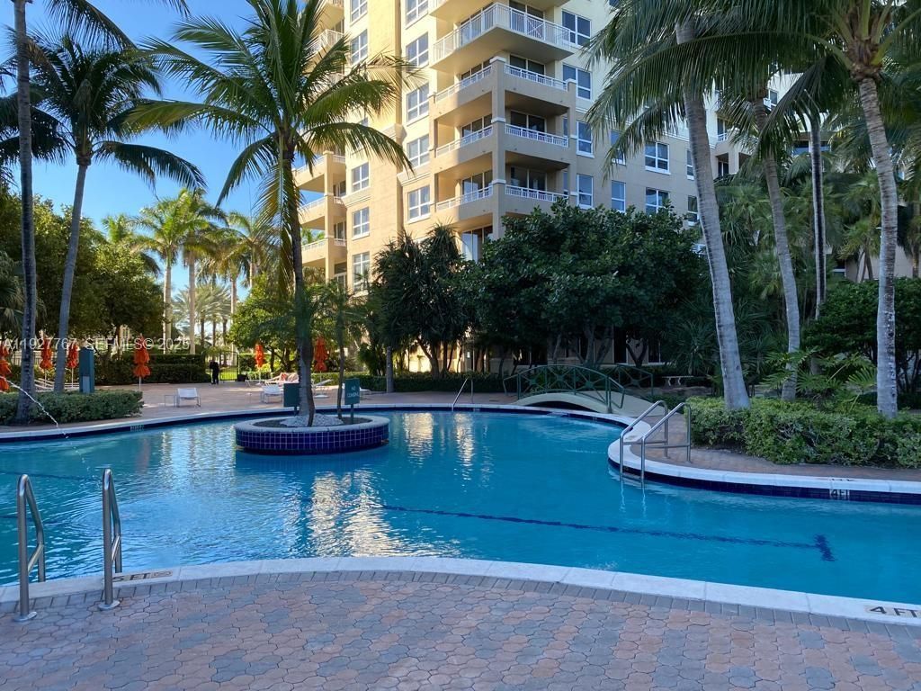 19501 W Country Club Dr, Unit 1710, Aventura, FL 33180 Photo