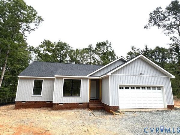 1060 Hanback Rd, Gordonsville, VA 22942