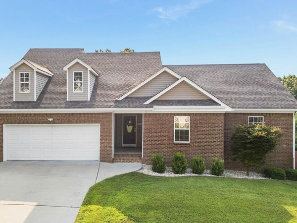 150 SE Home Place Court, Cleveland, TN 37323