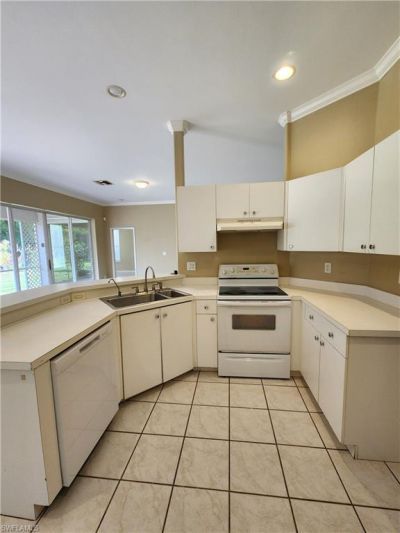 11082 Lakeland Cir, Fort Myers, FL 33913 Photo