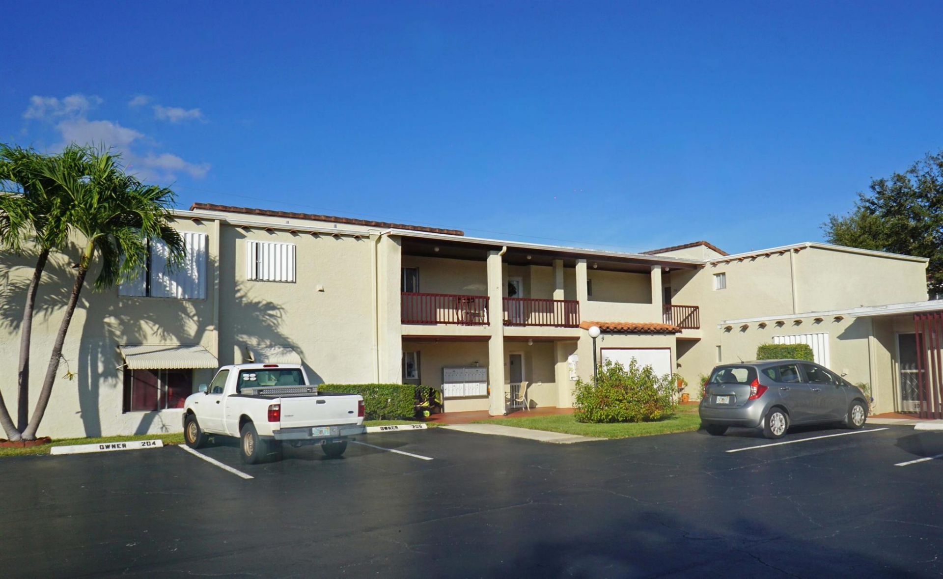 2601 Boundbrook Boulevard, Unit 206, Palm Springs, FL 33406 Photo