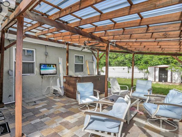 5332 NE 15th Ave, Pompano Beach, FL 33064