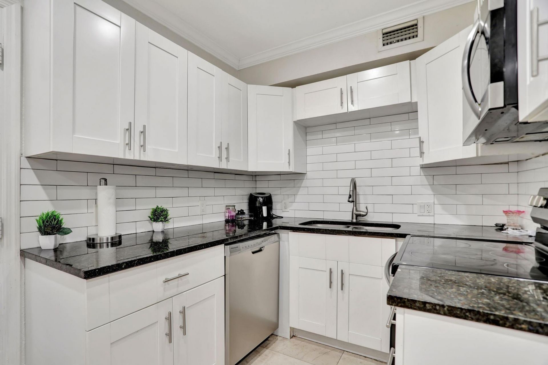 5332 NE 15th Ave, Pompano Beach, FL 33064 Photo