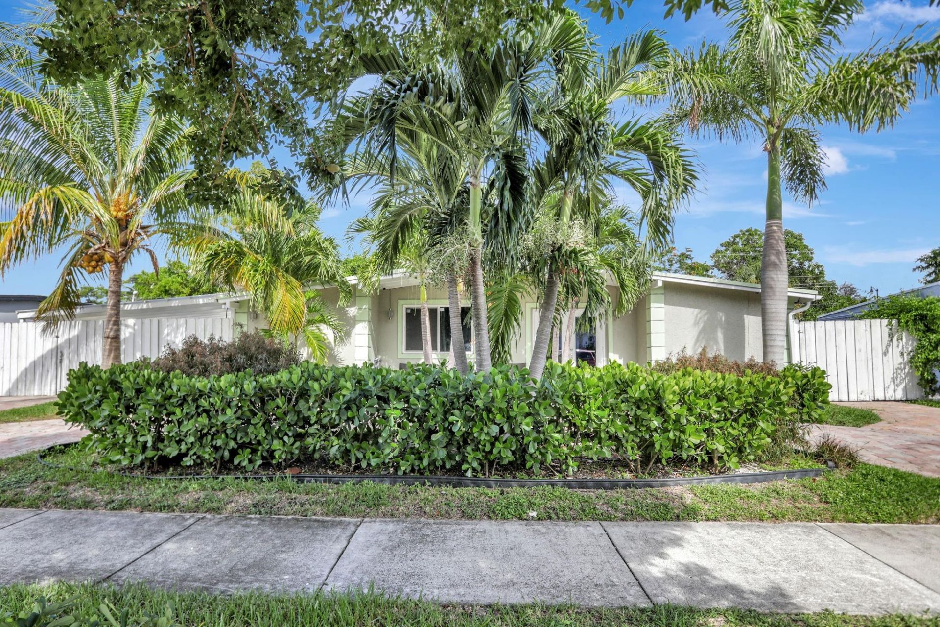 5332 NE 15th Ave, Pompano Beach, FL 33064 Photo