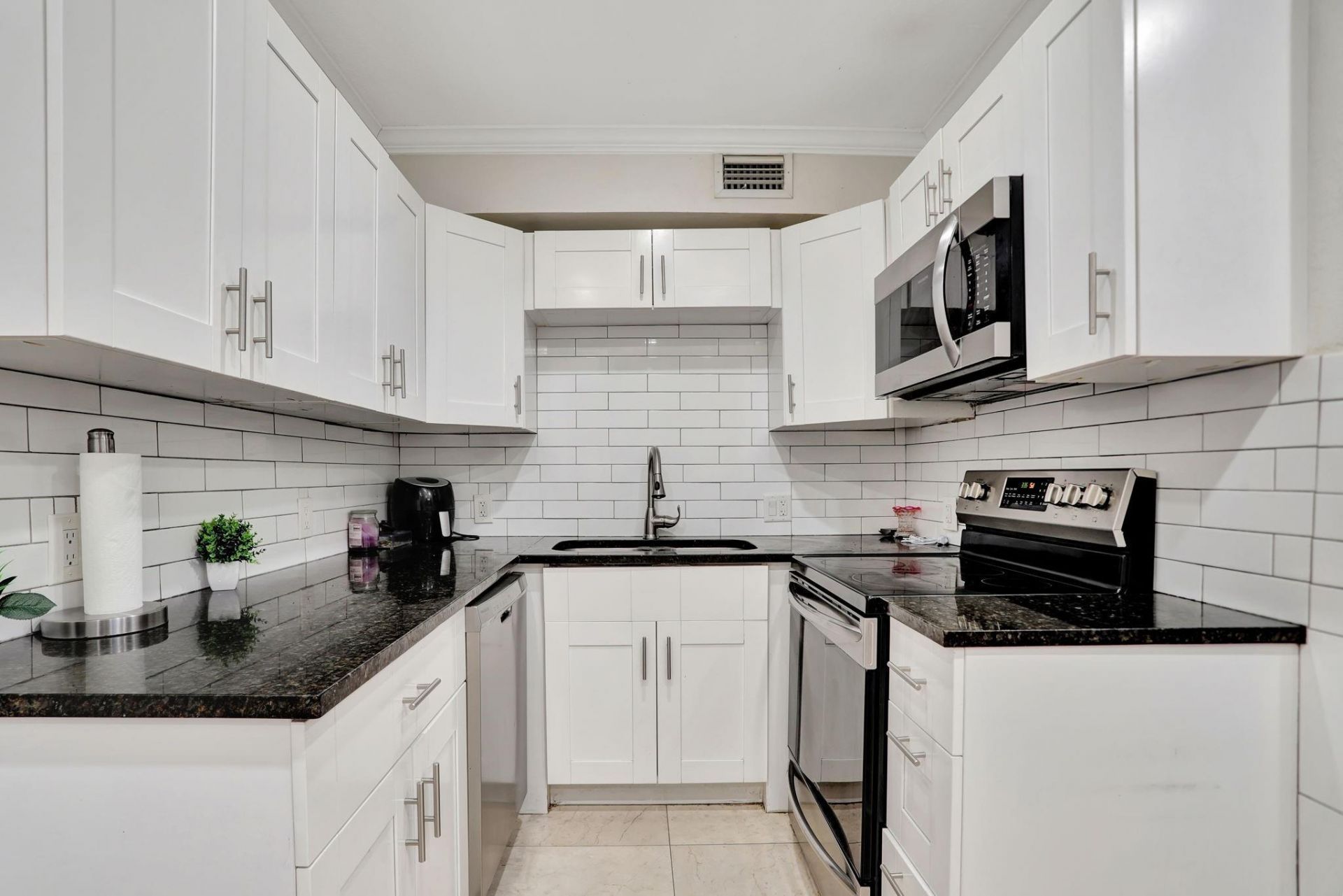 5332 NE 15th Ave, Pompano Beach, FL 33064 Photo