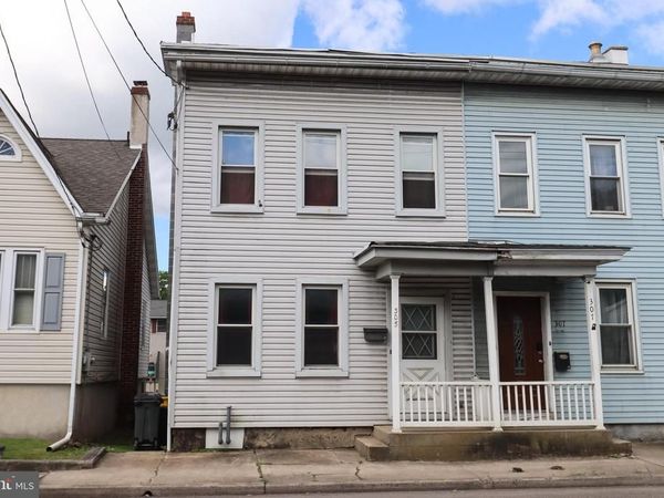 305 DOCK STREET, SCHUYLKILL HAVEN, PA 17972