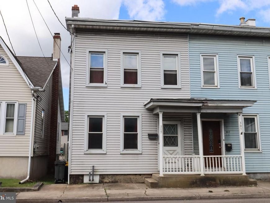305 Dock Street, Schuylkill Haven, PA 17972 Main Photo
