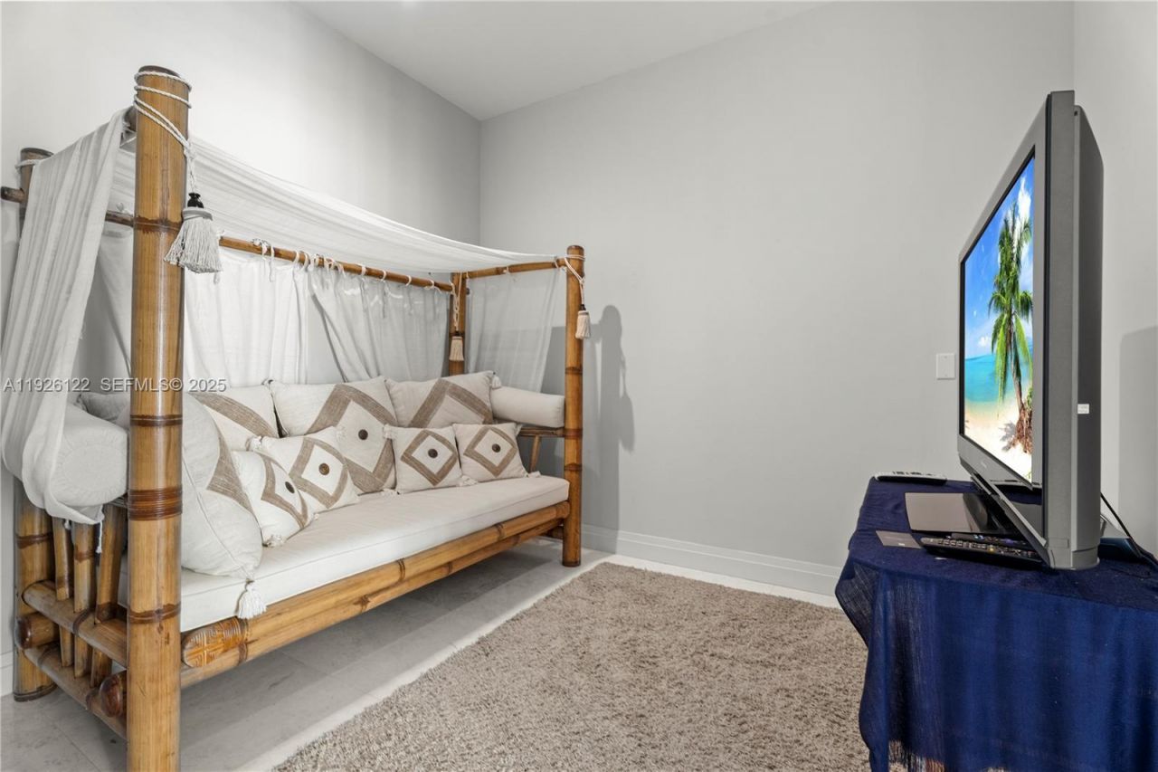 900 Brickell Key Blvd, Unit 803, Miami, FL 33131 Photo