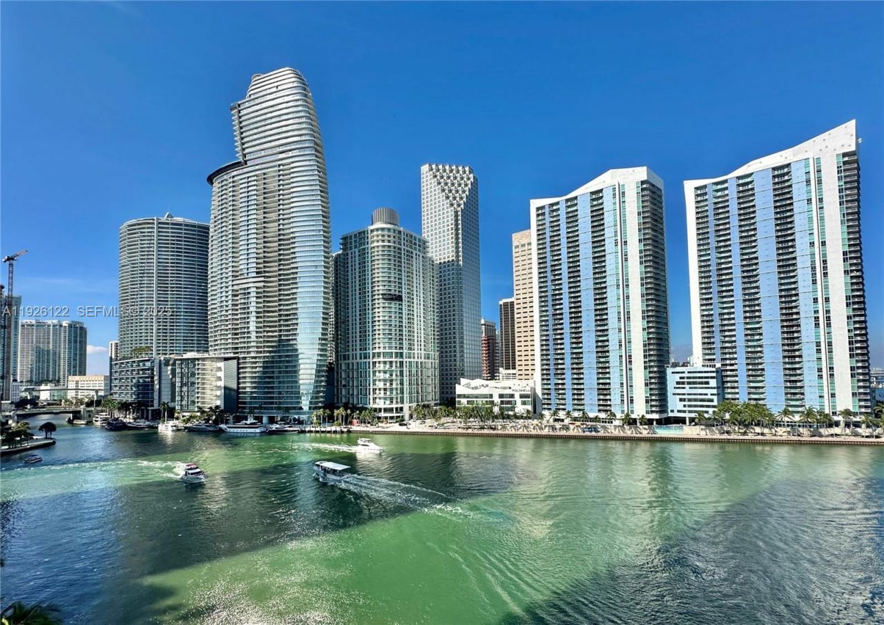 900 Brickell Key Blvd, Unit 803, Miami, FL 33131 Photo