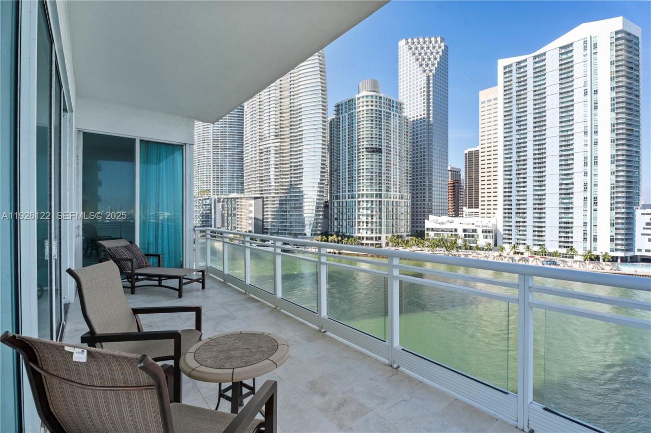 900 Brickell Key Blvd, Unit 803, Miami, FL 33131 Photo