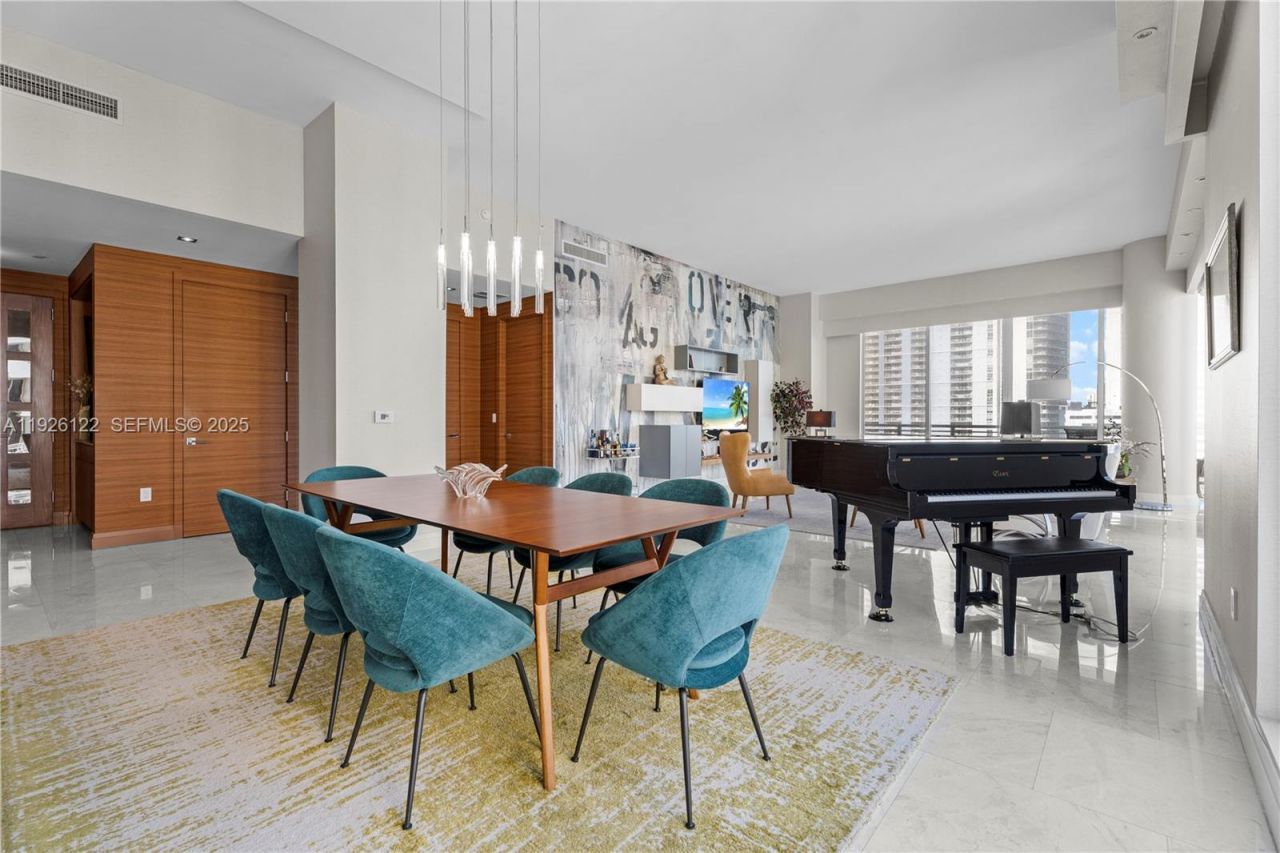 900 Brickell Key Blvd, Unit 803, Miami, FL 33131 Photo