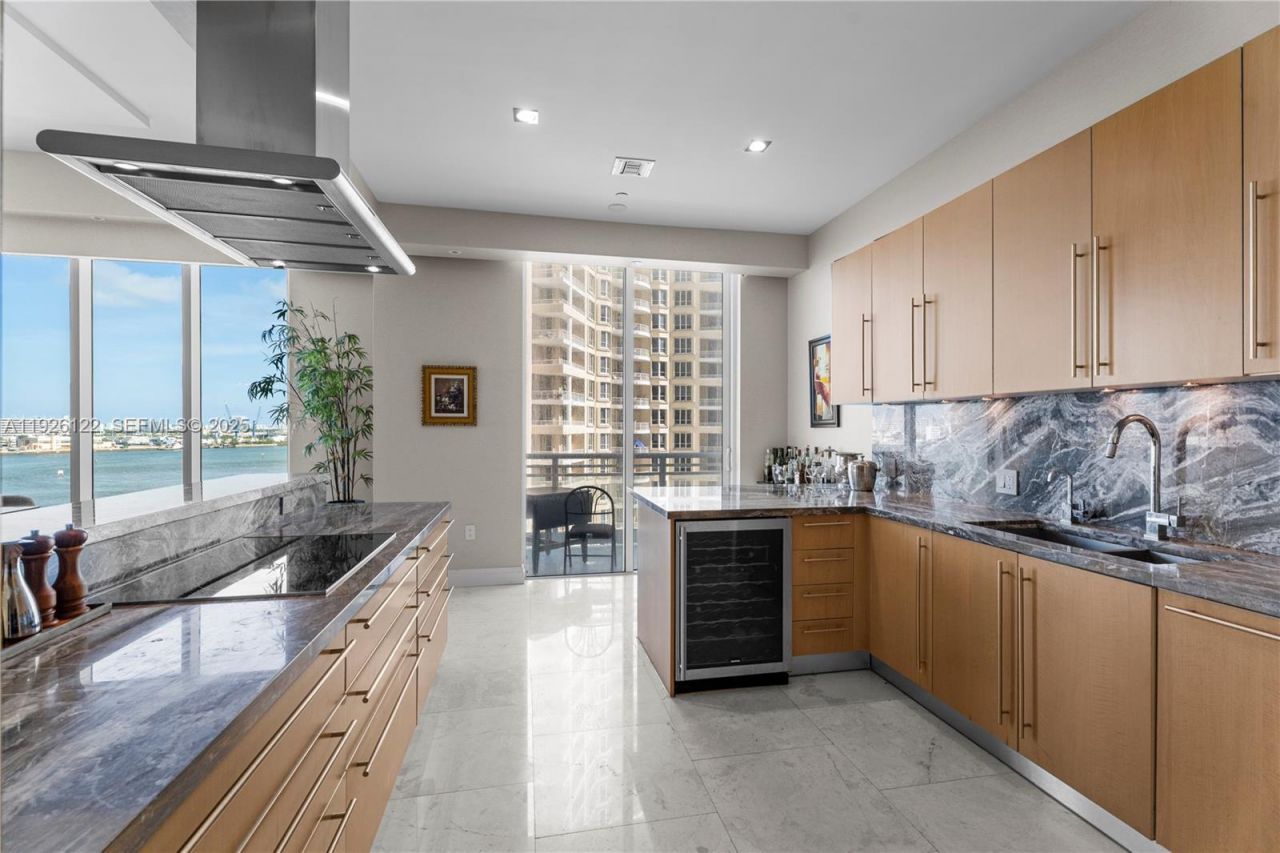 900 Brickell Key Blvd, Unit 803, Miami, FL 33131 Photo