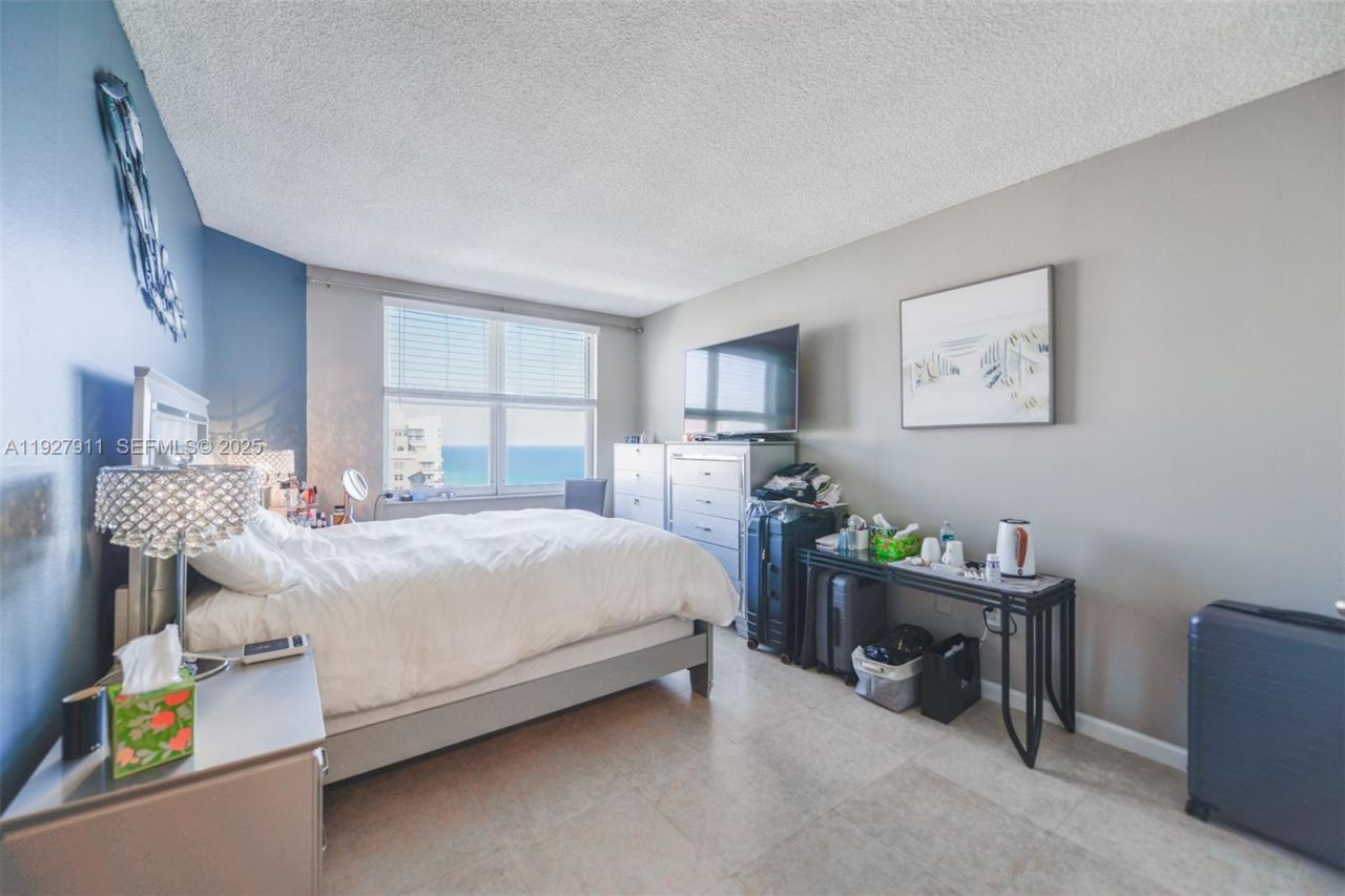 1950 S Ocean Dr, Unit 20D, Hallandale Beach, FL 33009 Photo