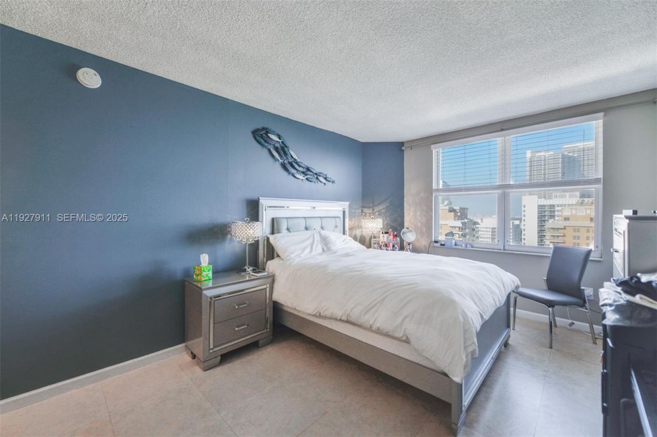 1950 S Ocean Dr, Unit 20D, Hallandale Beach, FL 33009 Photo