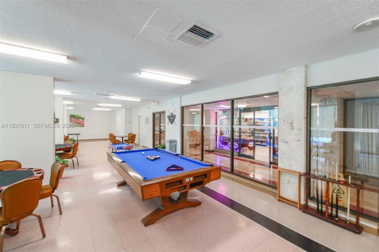 1950 S Ocean Dr, Unit 20D, Hallandale Beach, FL 33009 Photo