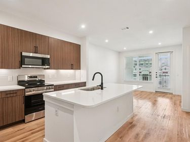 2016 S Ervay Street, Unit S1, Dallas, TX 75215