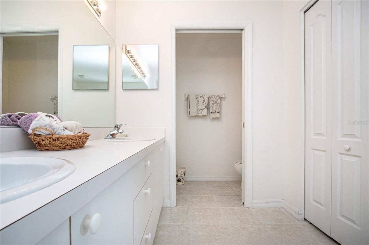 5300 Hyland Hills Avenue, Unit U2016, Sarasota, FL 34241 Photo