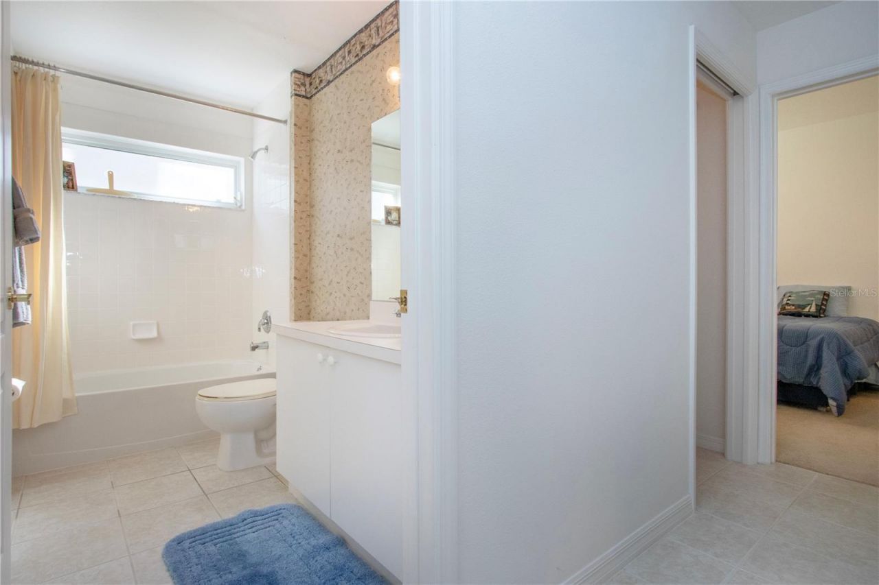 5300 Hyland Hills Avenue, Unit U2016, Sarasota, FL 34241 Photo