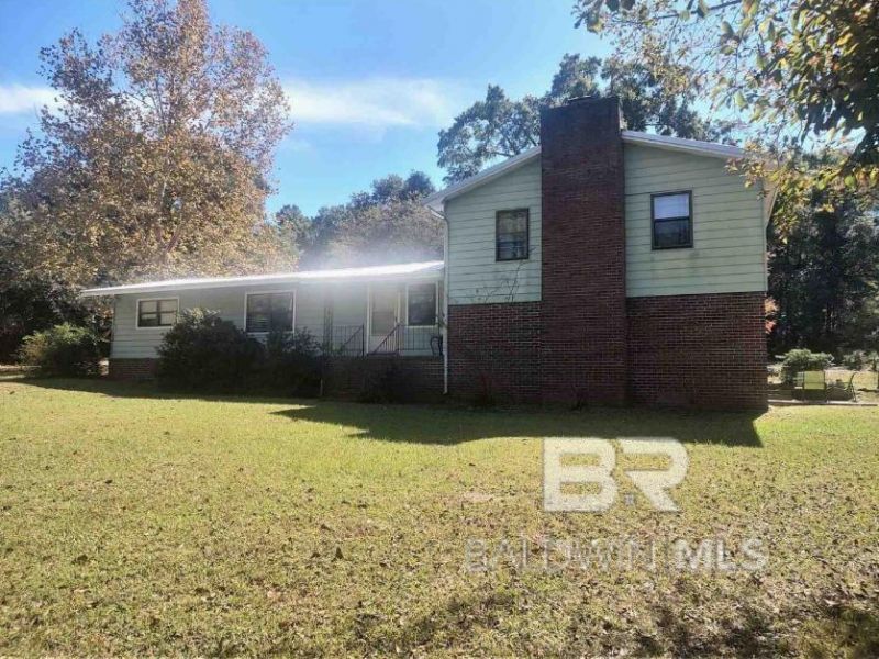 181 W State Line Road, Century, FL 32535 Main Photo