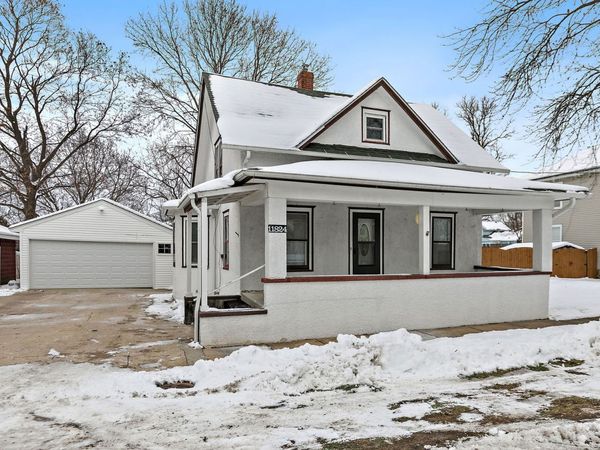 11824 Prairie Avenue, Hebron, IL 60034