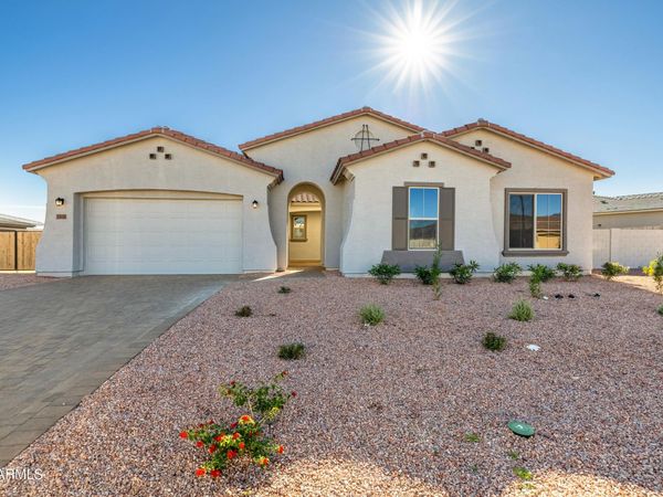 19959 W MULBERRY Drive, Buckeye, AZ 85396