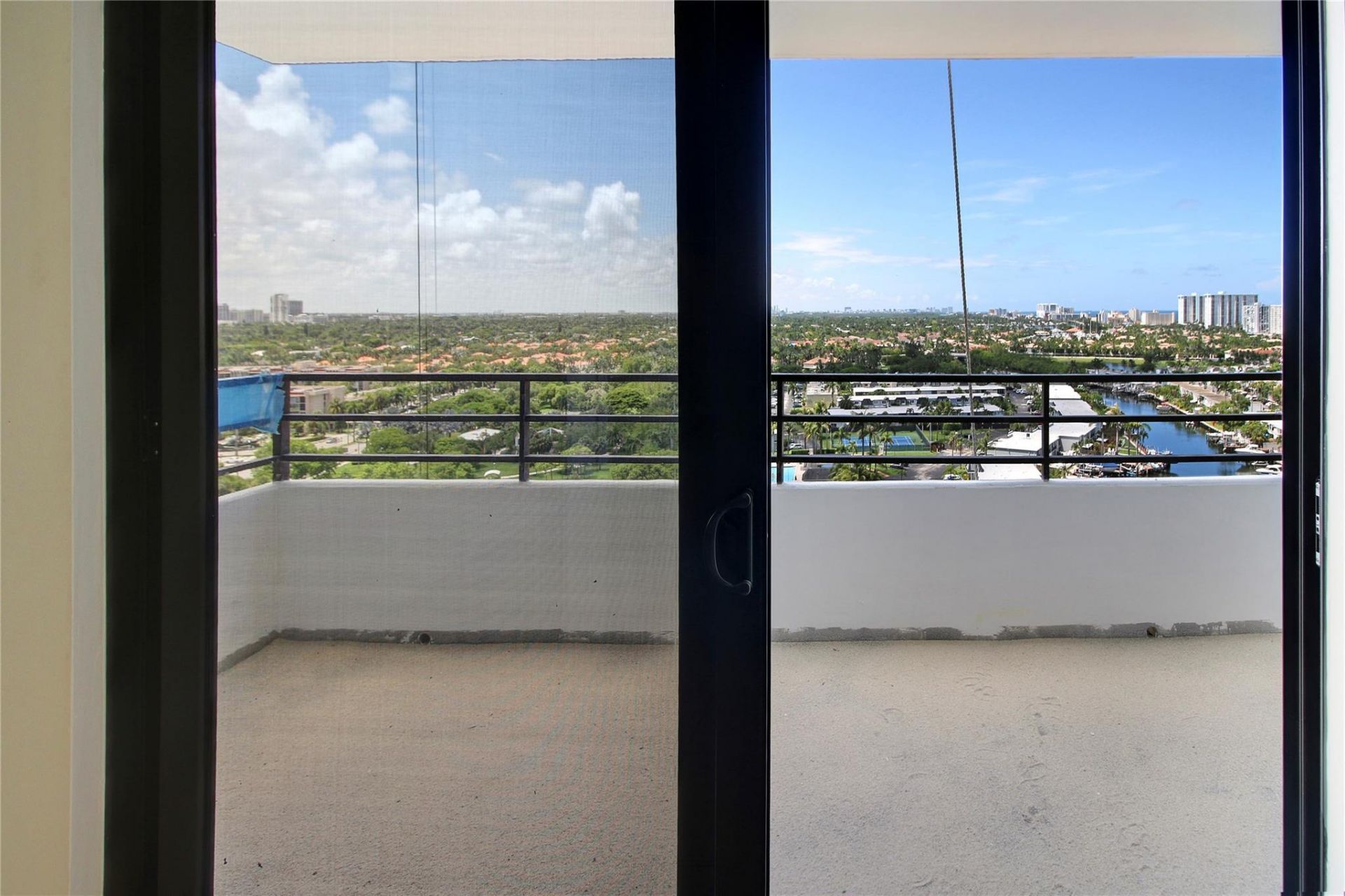 2500 Parkview Drive, Unit 1710, Hallandale Beach, FL 33009 Photo