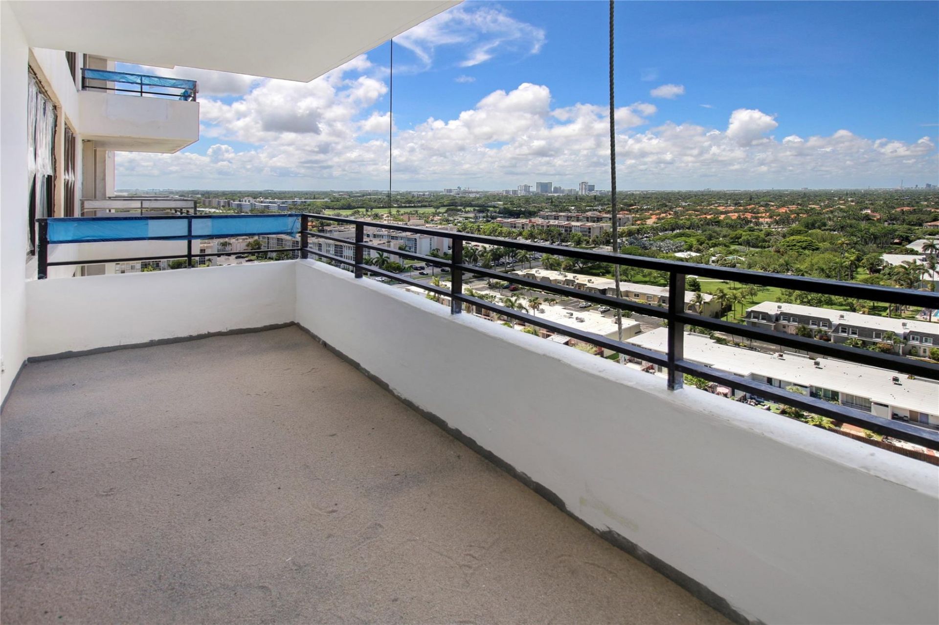 2500 Parkview Drive, Unit 1710, Hallandale Beach, FL 33009 Photo