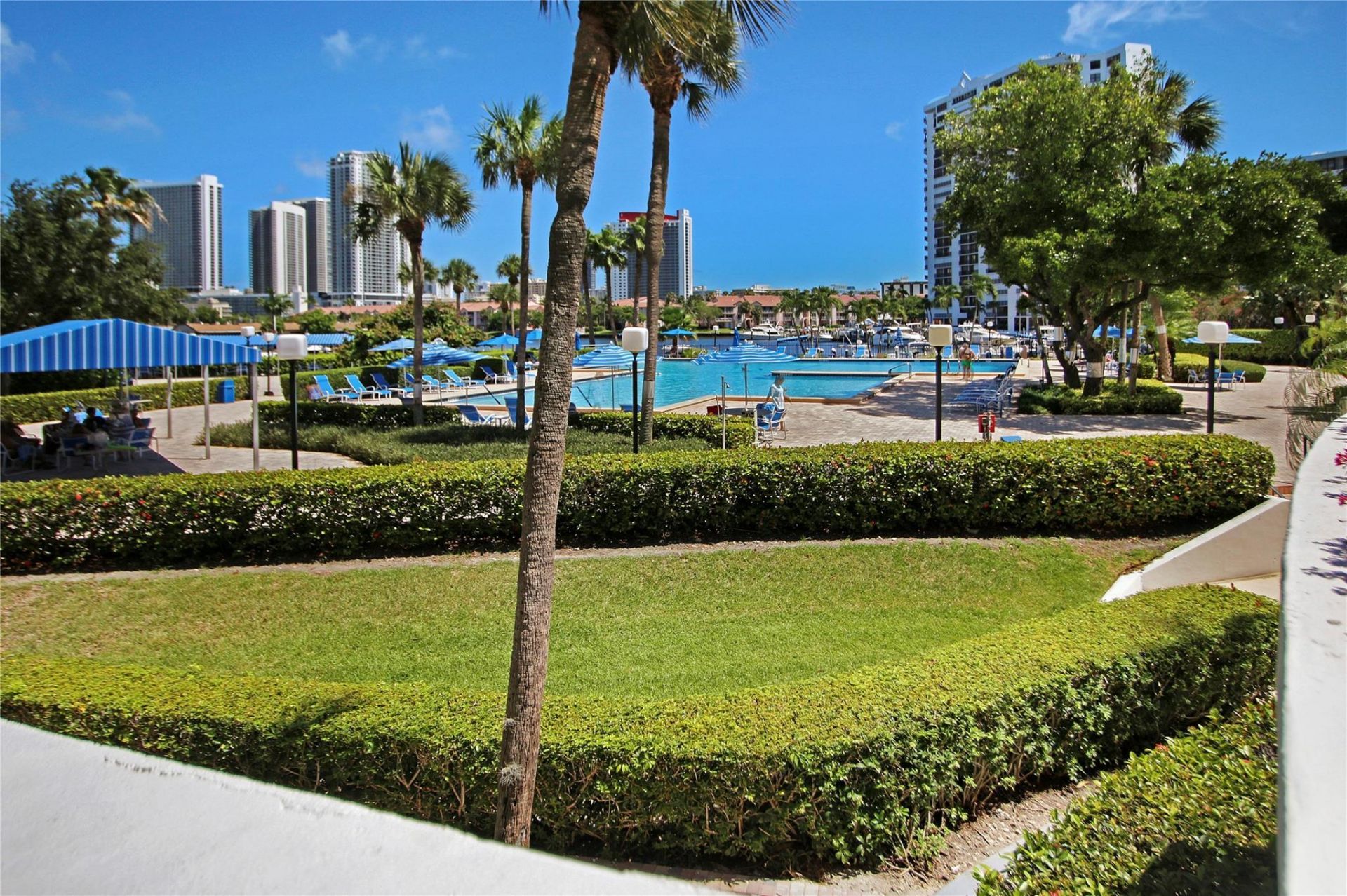 2500 Parkview Drive, Unit 1710, Hallandale Beach, FL 33009 Photo