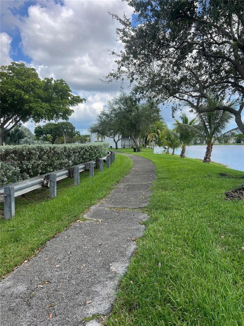 805 N Franklin Ave, Unit 805D, Homestead, FL 33034 Photo