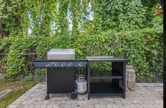 5855 SW 62nd St, Unit 1, Miami, FL 33143 Photo