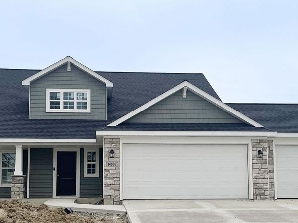 14885 Verona Lakes Passage, Fort Wayne, IN 46814
