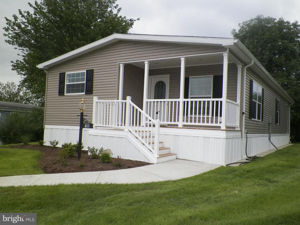 403 CLEAR CREEK COURT, NORTH WALES, PA 19454