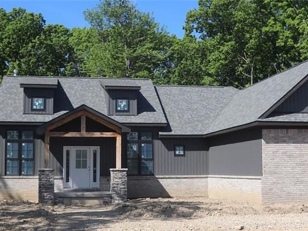 7877 Donegal Court, Tyrone Twp, MI 48430