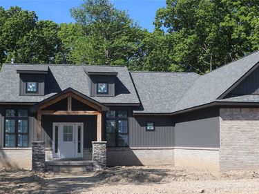 7877 Donegal Court, Tyrone Township, Mi 48430