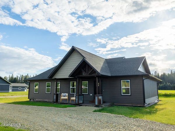 454 S Division St , Moyie Springs, ID 83845