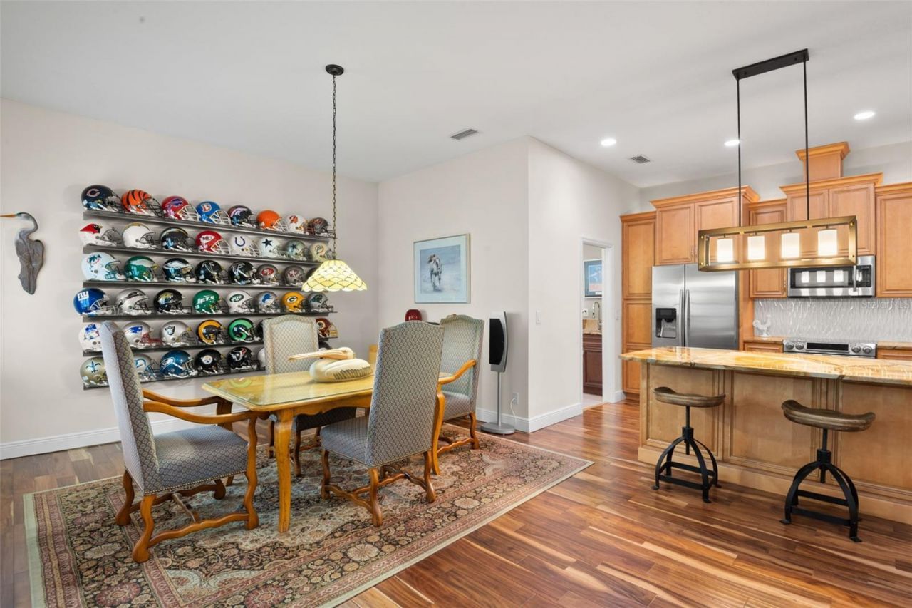 3045 Crest Drive, Clearwater, FL 33759 Photo